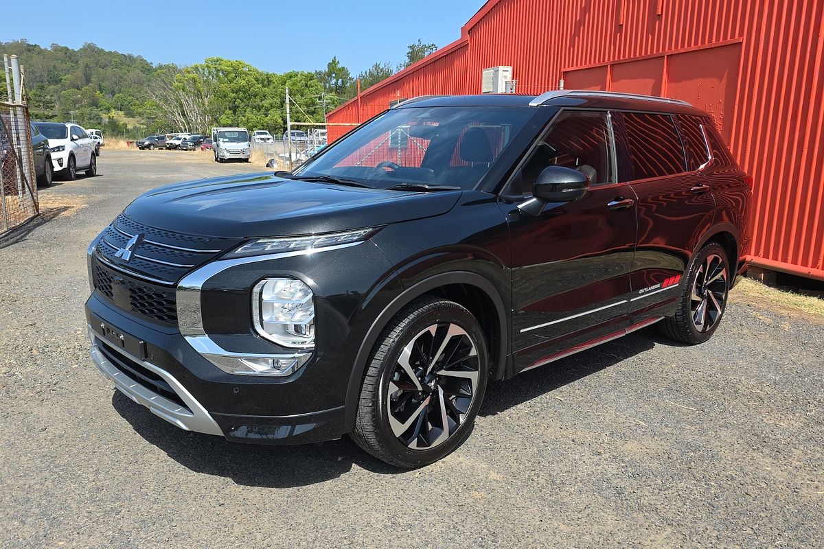 2023 Mitsubishi Outlander Exceed Tourer ZM