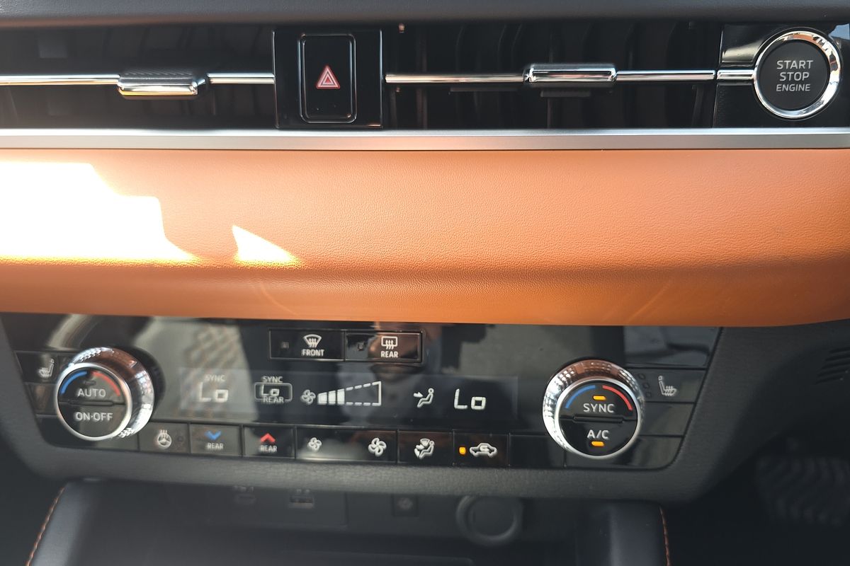 2023 Mitsubishi Outlander Exceed Tourer ZM