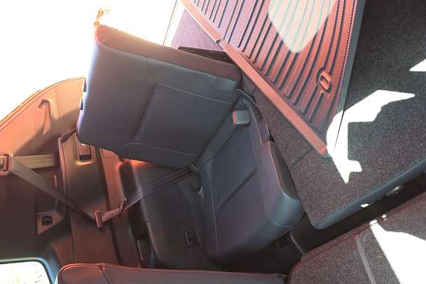 2023 Mitsubishi Outlander Exceed Tourer ZM