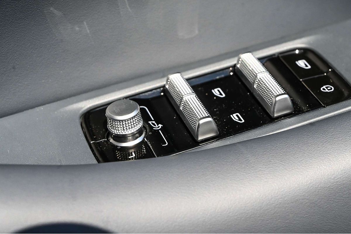 2025 Geely EX5 Inspire E245