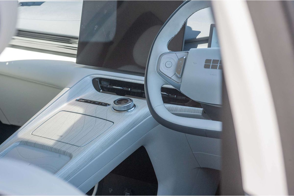 2025 Geely EX5 Inspire E245