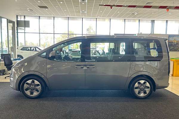 2022 Hyundai STARIA US4.V1