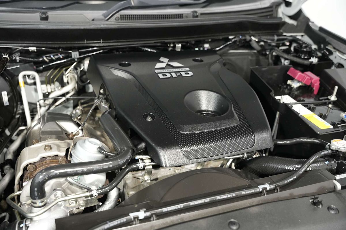 2022 Mitsubishi Pajero Sport GLX QF