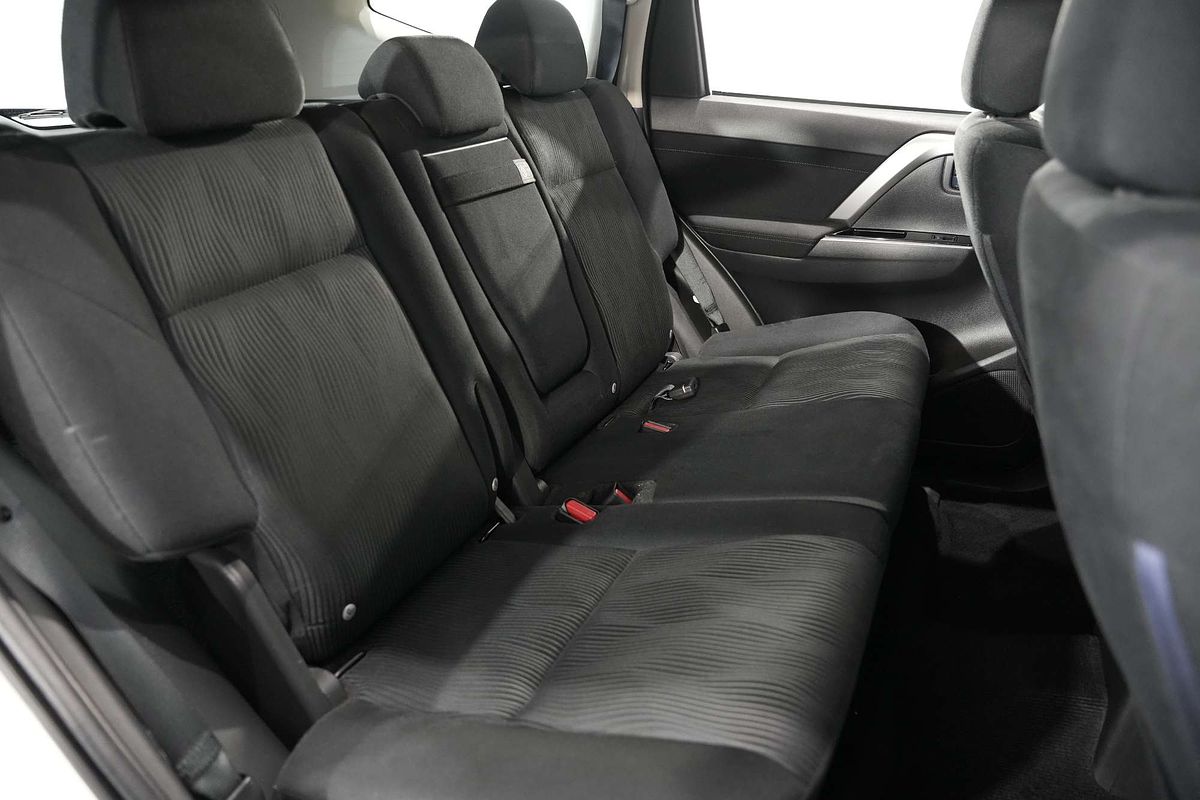 2022 Mitsubishi Pajero Sport GLX QF