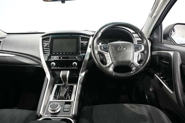 2022 Mitsubishi Pajero Sport GLX QF