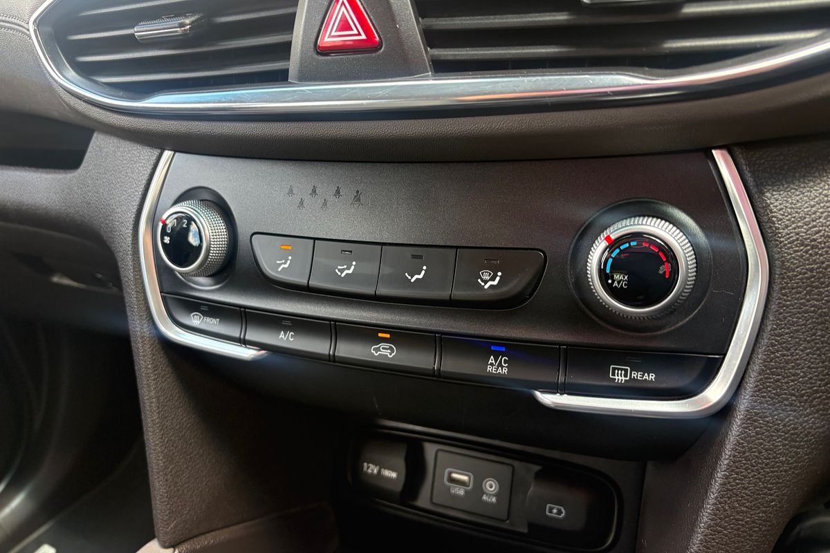 2020 Hyundai Santa Fe Active TM.V3