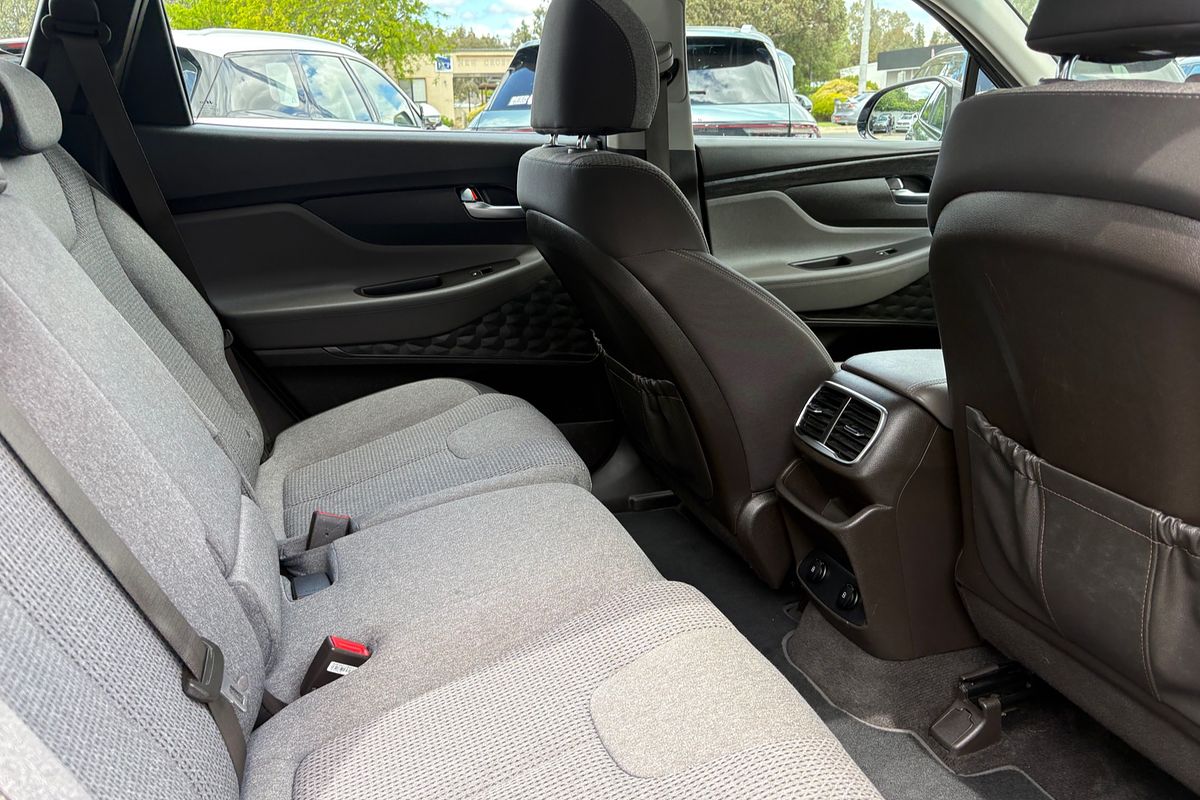 2020 Hyundai Santa Fe Active TM.V3