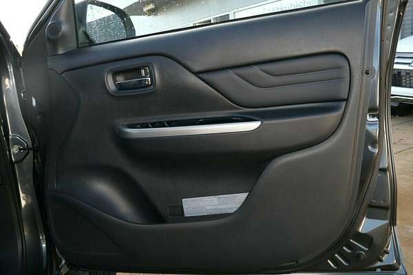 2023 Mitsubishi Triton GLS MR 4X4