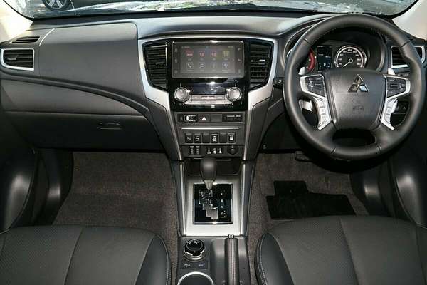 2023 Mitsubishi Triton GLS MR 4X4