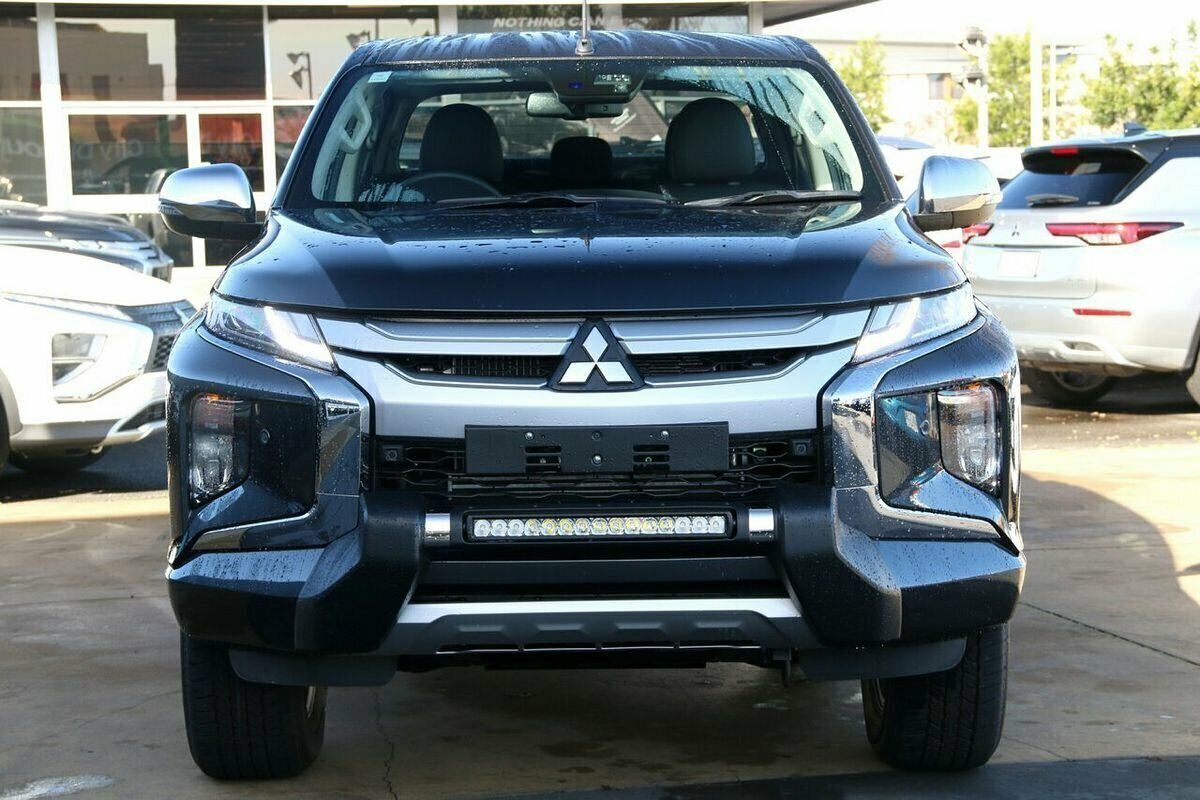 2023 Mitsubishi Triton GLS MR 4X4