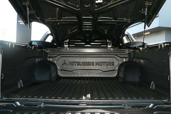 2023 Mitsubishi Triton GLS MR 4X4