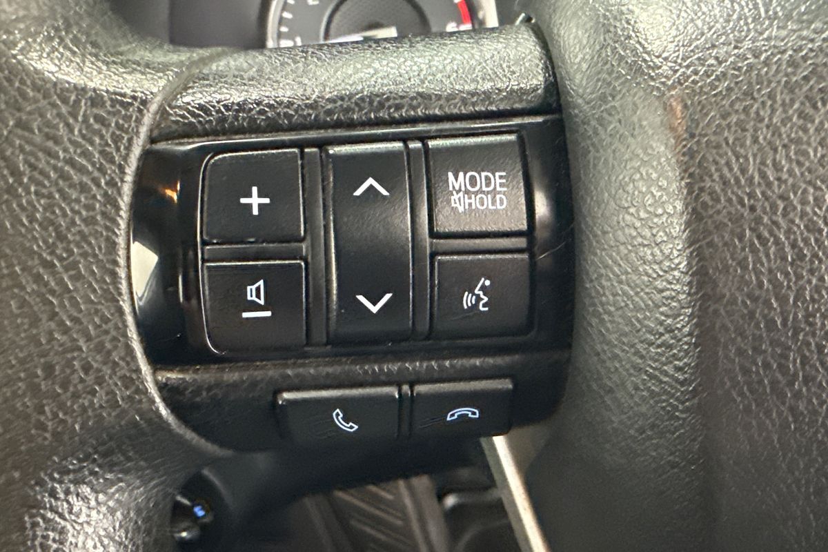 2021 Toyota Hilux SR GUN126R 4X4