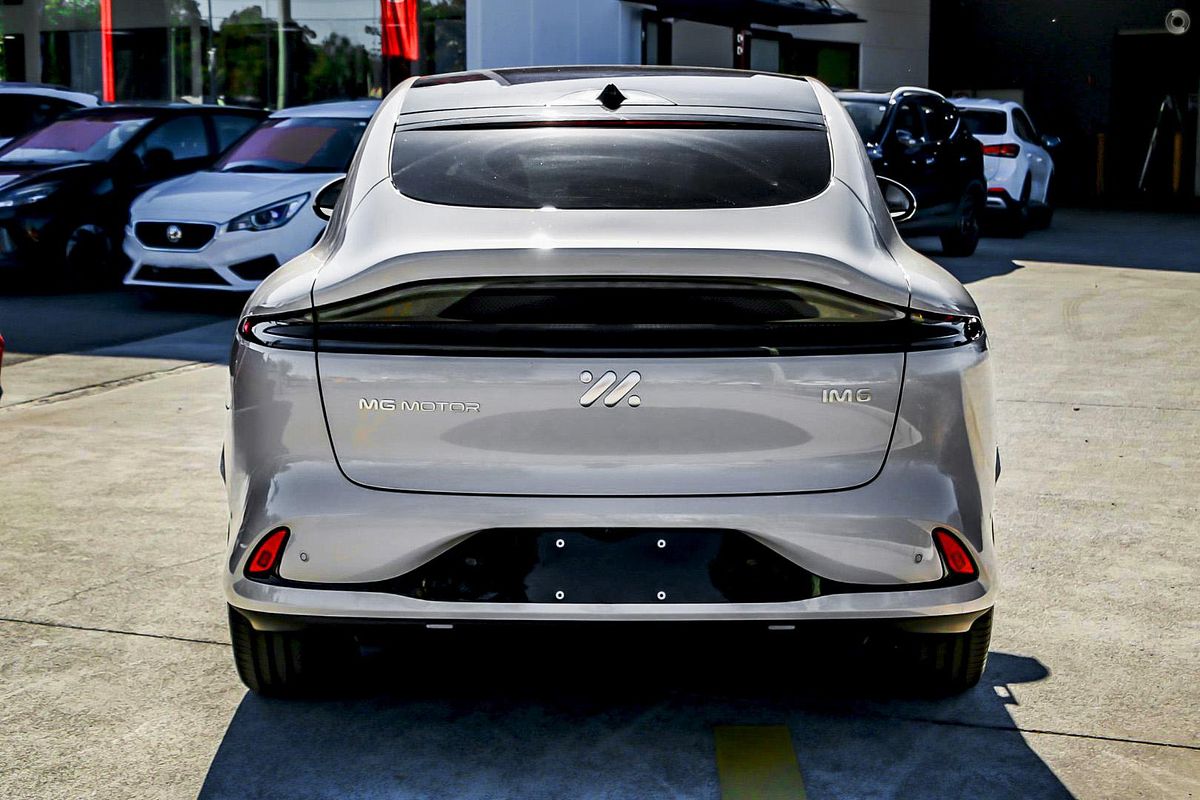 2025 MG IM6 Performance S12L