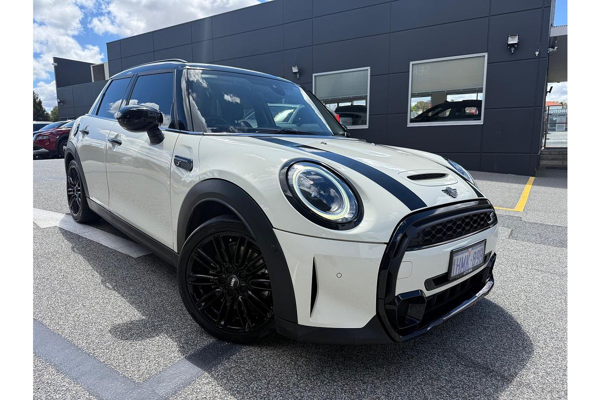 2022 MINI Hatch Cooper S Classic F55 LCI-2