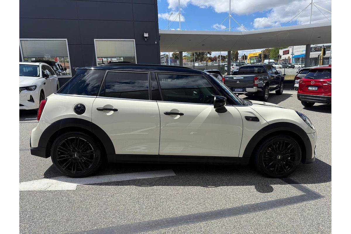 2022 MINI Hatch Cooper S Classic F55 LCI-2