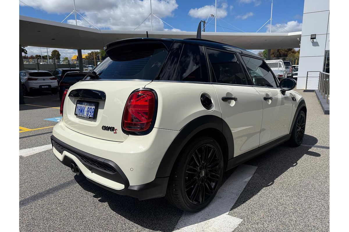 2022 MINI Hatch Cooper S Classic F55 LCI-2