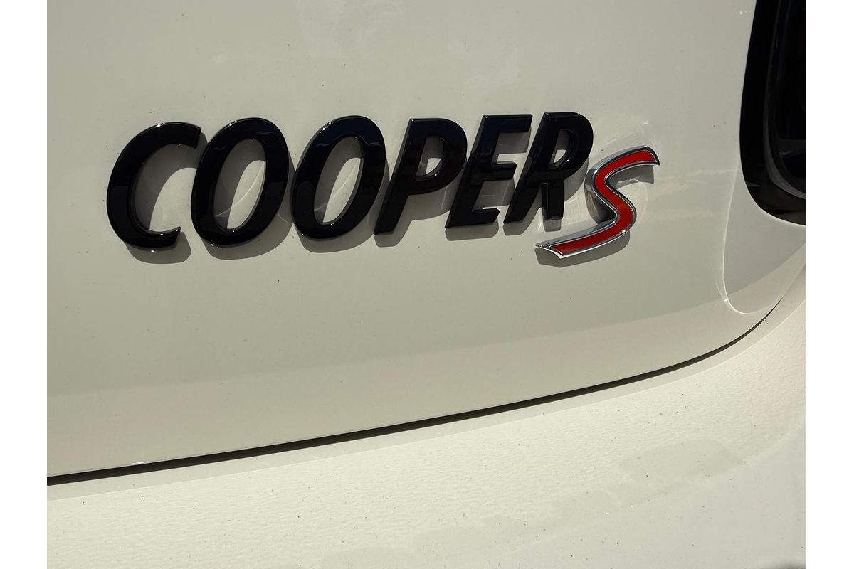 2022 MINI Hatch Cooper S Classic F55 LCI-2