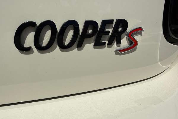 2022 MINI Hatch Cooper S Classic F55 LCI-2