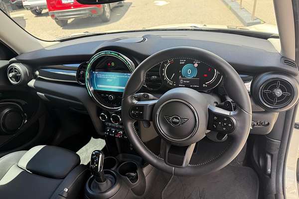 2022 MINI Hatch Cooper S Classic F55 LCI-2