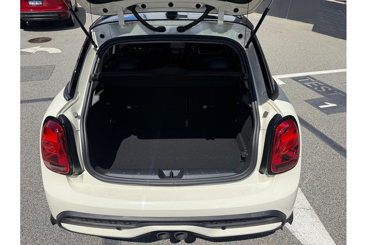 2022 MINI Hatch Cooper S Classic F55 LCI-2