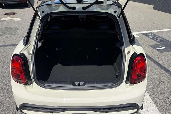 2022 MINI Hatch Cooper S Classic F55 LCI-2