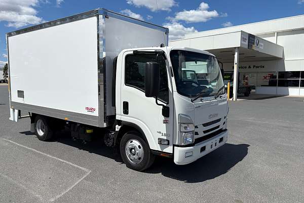 2025 Isuzu N Series NNR 45-150 Vanpack MWB