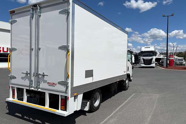 2025 Isuzu N Series NNR 45-150 Vanpack MWB