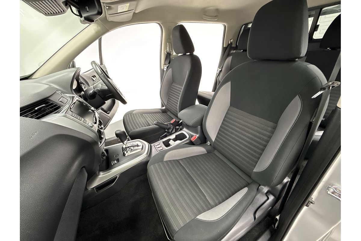 2023 Nissan Navara ST D23 4X4