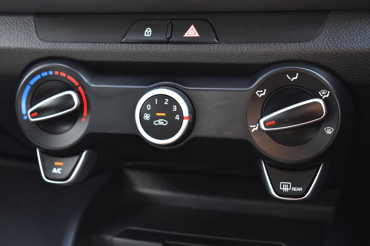 2024 Kia Stonic S YB
