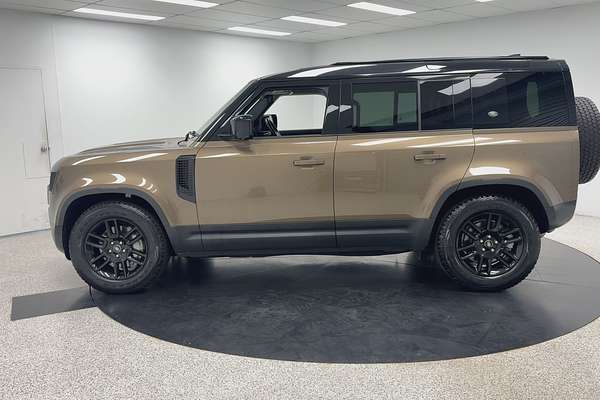 2021 Land Rover Defender 110 D300 SE L663