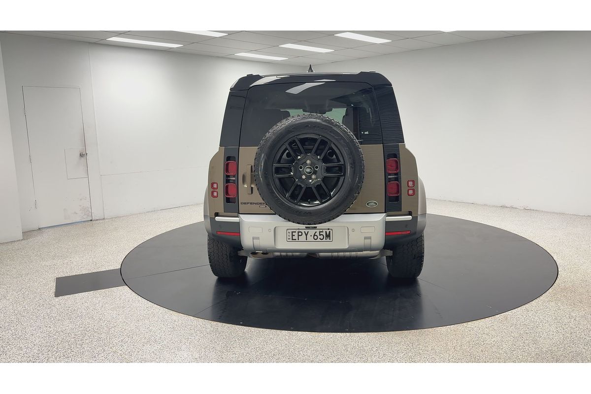 2021 Land Rover Defender 110 D300 SE L663