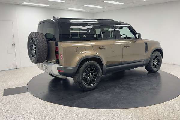 2021 Land Rover Defender 110 D300 SE L663