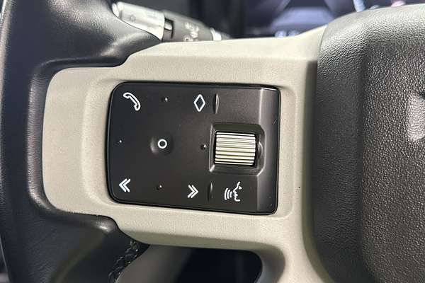 2021 Land Rover Defender 110 D300 SE L663