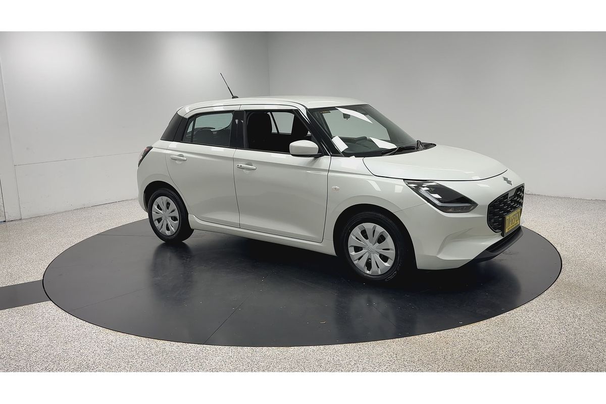 2024 Suzuki Swift Hybrid UZ