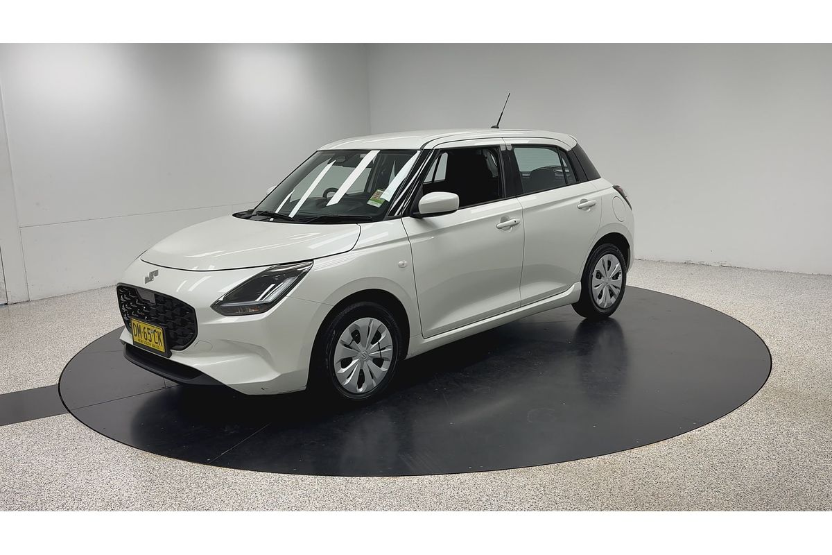 2024 Suzuki Swift Hybrid UZ