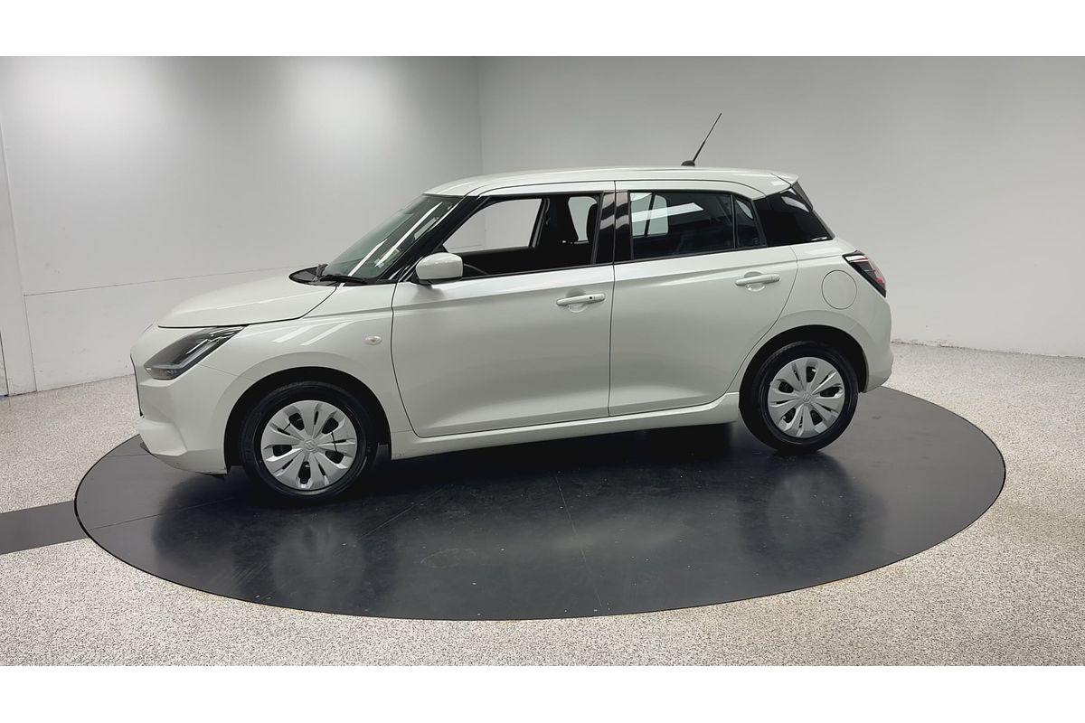 2024 Suzuki Swift Hybrid UZ
