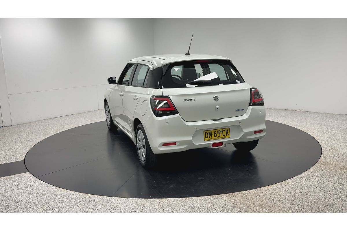 2024 Suzuki Swift Hybrid UZ