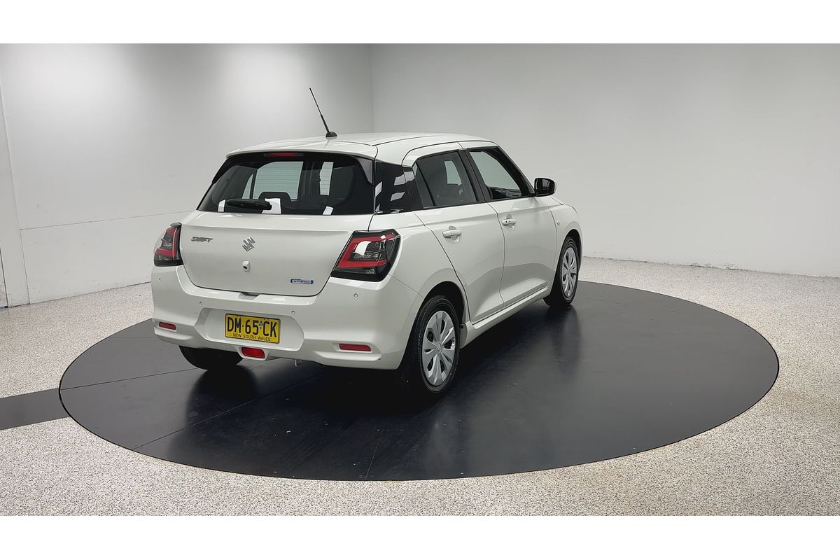 2024 Suzuki Swift Hybrid UZ