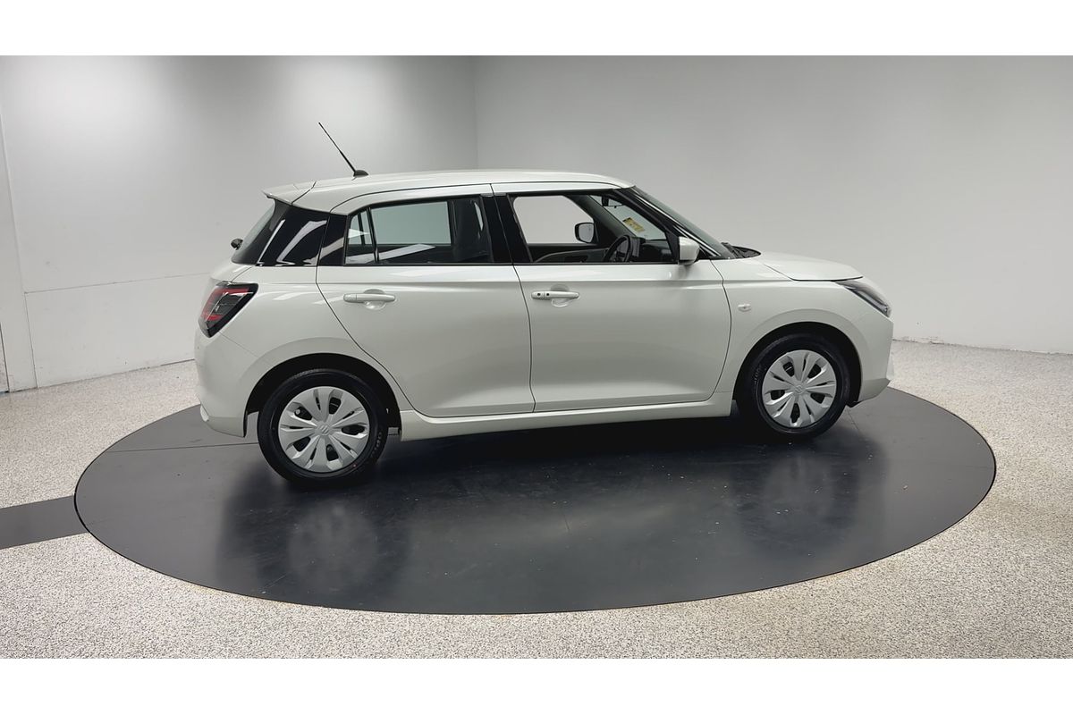 2024 Suzuki Swift Hybrid UZ
