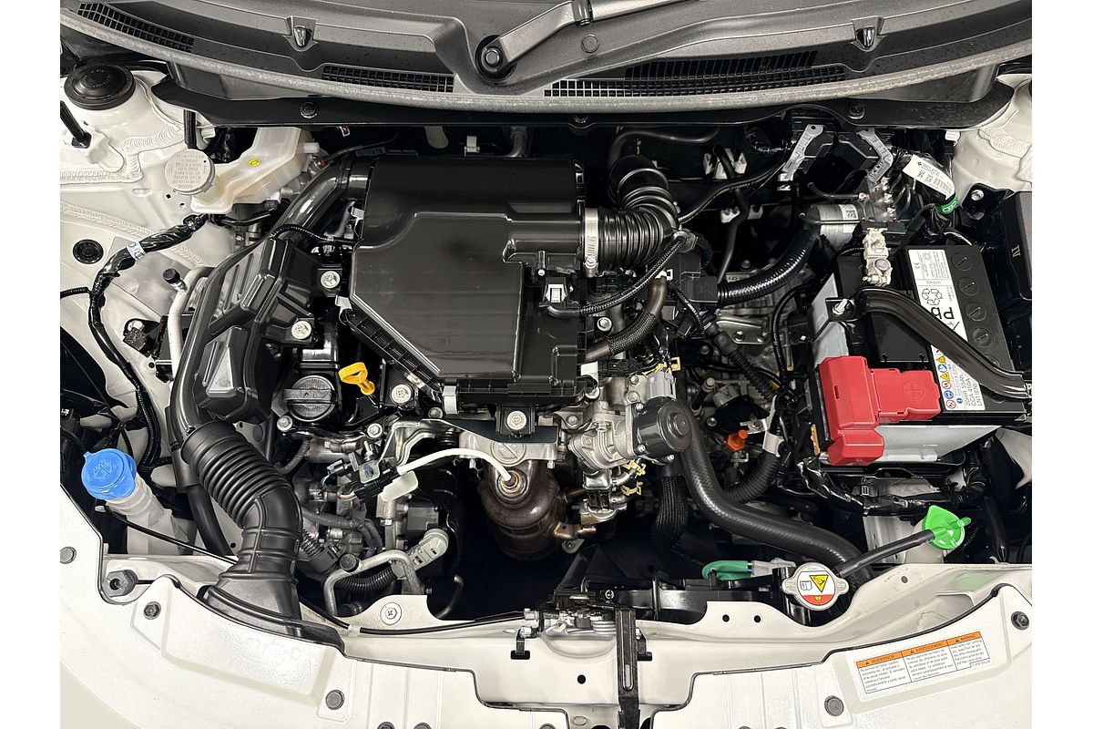 2024 Suzuki Swift Hybrid UZ