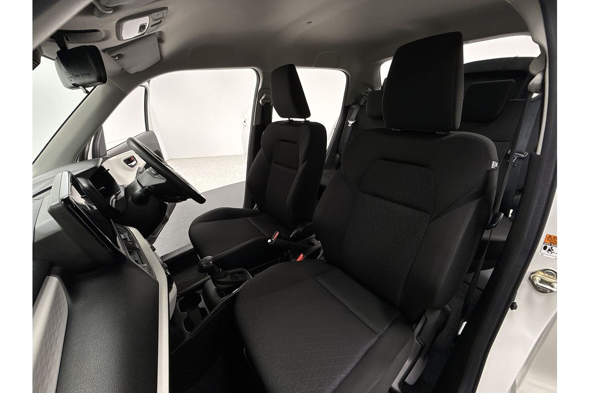 2024 Suzuki Swift Hybrid UZ