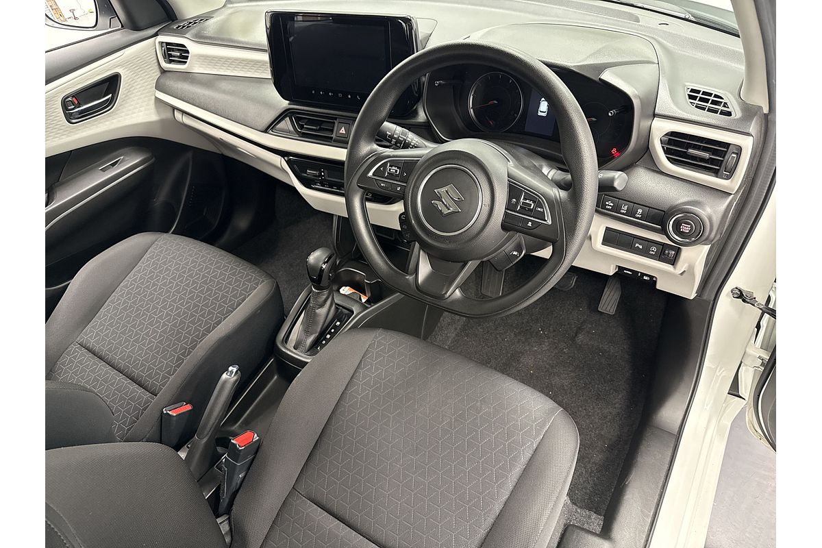 2024 Suzuki Swift Hybrid UZ