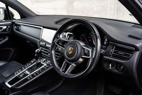 2020 Porsche Macan 95B