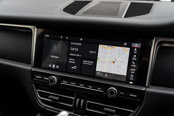 2020 Porsche Macan 95B