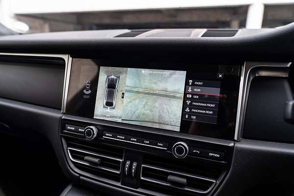 2020 Porsche Macan 95B