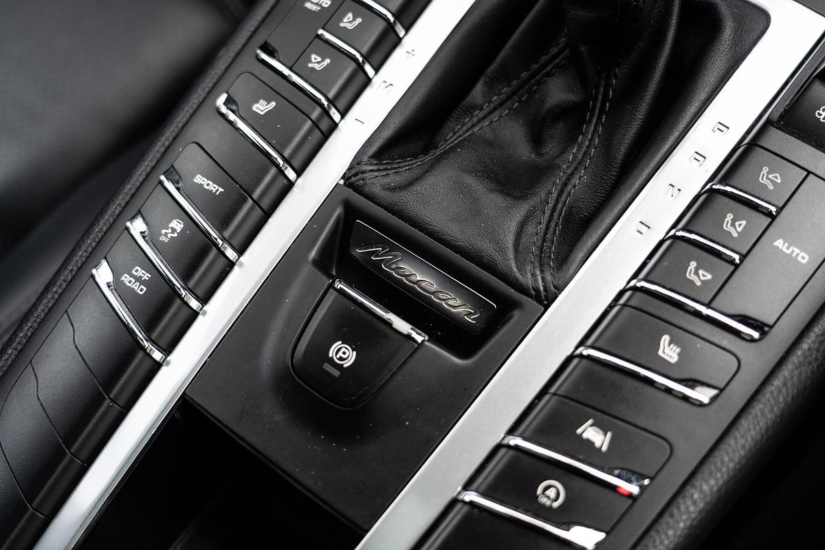 2020 Porsche Macan 95B