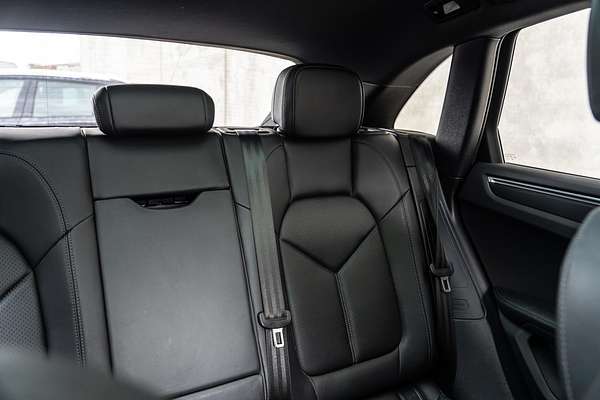 2020 Porsche Macan 95B