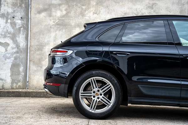 2020 Porsche Macan 95B