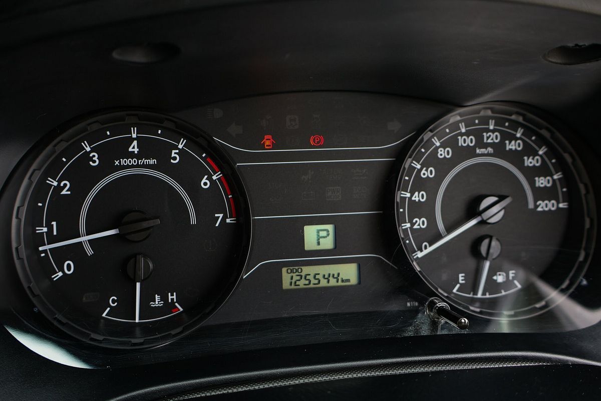 2016 Toyota Hilux Workmate TGN121R Rear Wheel Drive