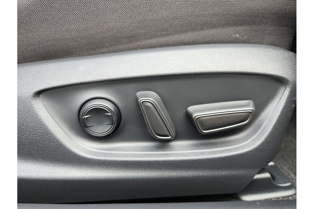 2020 Toyota Camry Ascent Sport AXVH71R